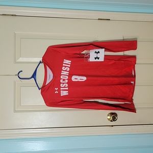 Women's Small Under Armour V-Neck Jersey
